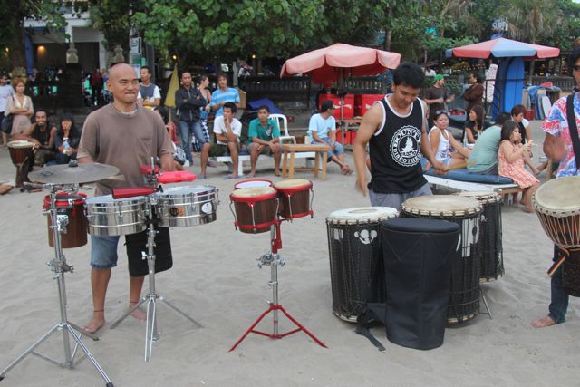 Drum circle on the beach=drum and fun in the sun!