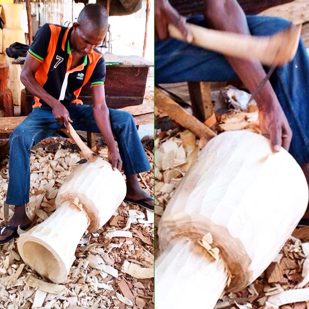 Wula Drum carvers in Guinea